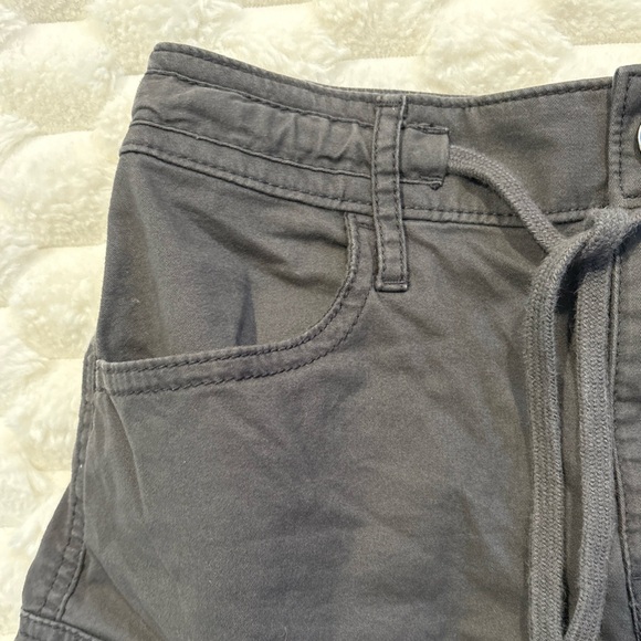 Hollister Women’s Gray Cargo Mini Skirt Size XS Pockets Casual Boho - Picture 7 of 12